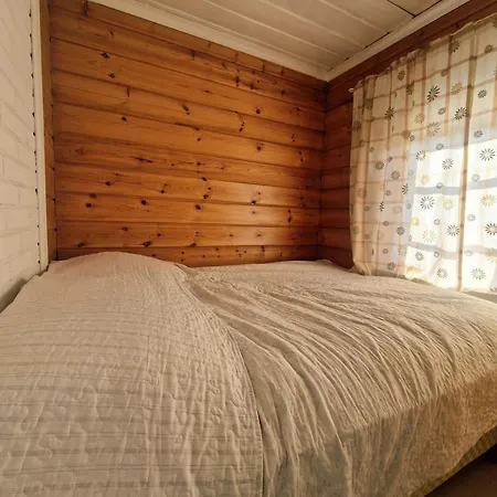 Hietajaerven Helmi, Moekki 2 Joensuu