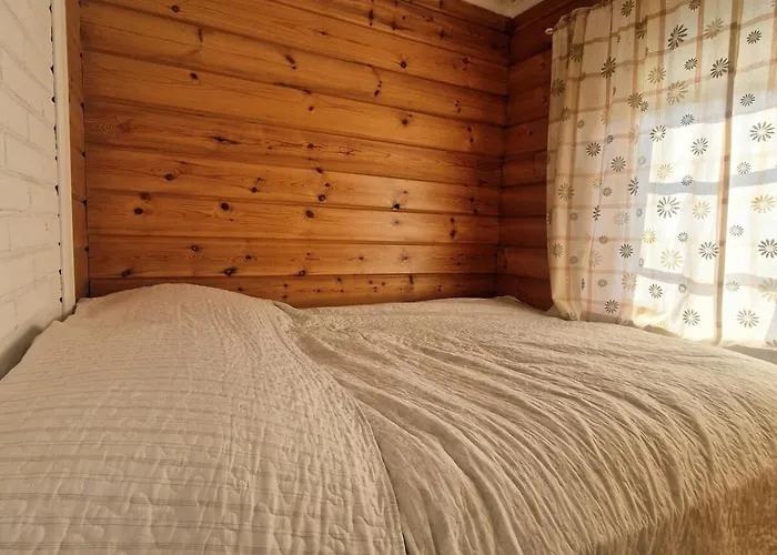 Hietajaerven Helmi, Moekki 2 יואנסו